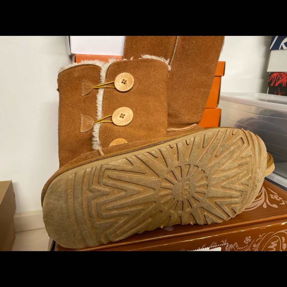 Brown boots - Picture 2 of 2